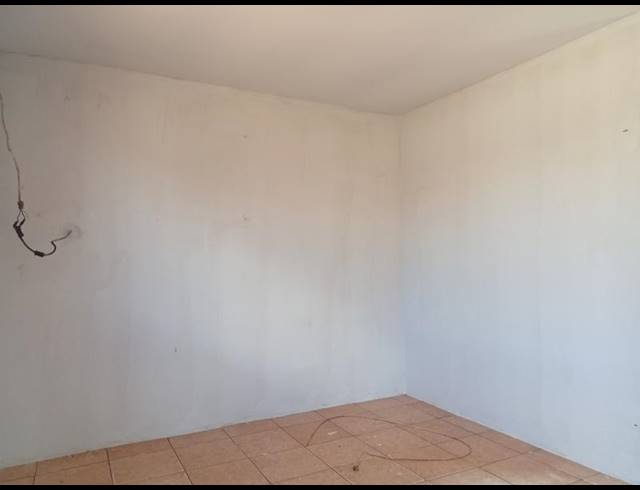 1 BEDROOM PROPERTY TO RENT IN LUFHERENG